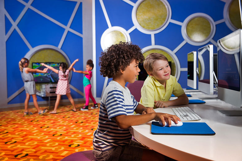 Kids clubs and activities for teenagers © Atlantis The Palm
