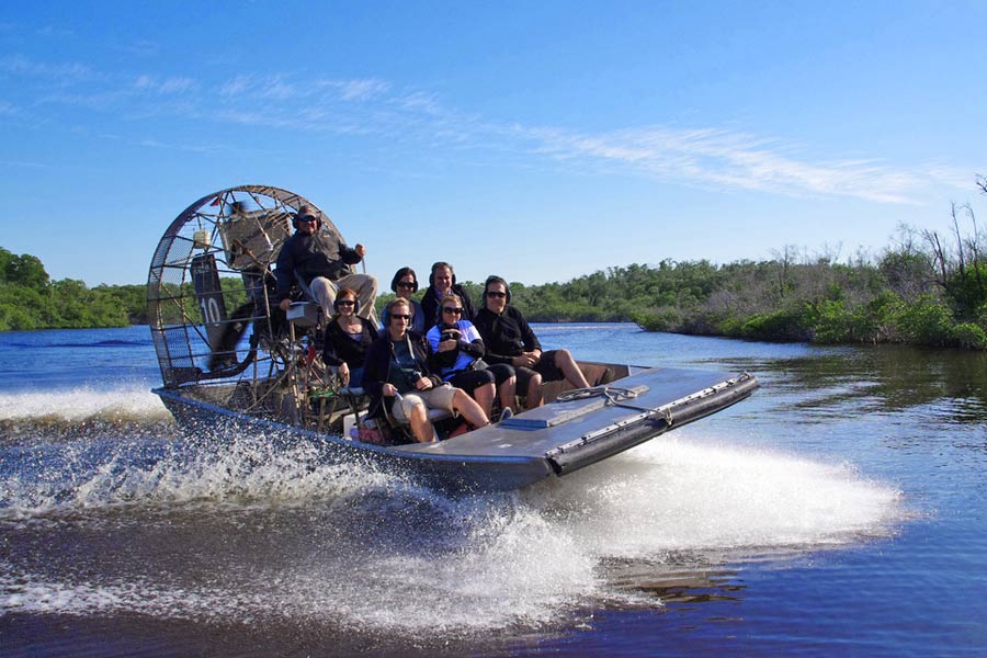 Airboat on the Everglades, Florida © Eric Baker - Flickr Creative Commons