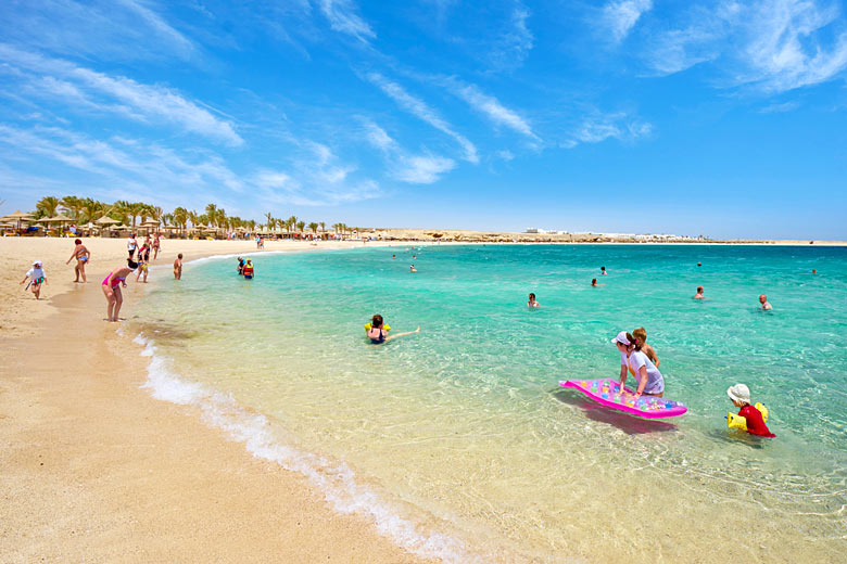 The inviting waters at Al Dabbab (Turtle) Beach, Marsa Alam © Jan Wlodarczyk - Alamy Stock Photo
