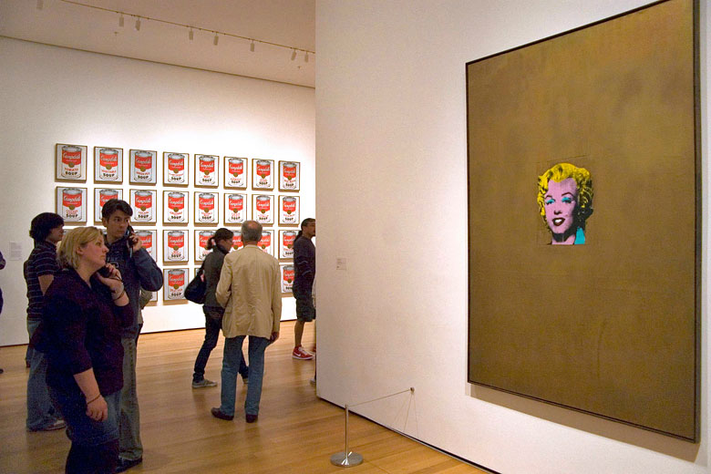 Andy Warhol exhibition at the Museum of Modern Art © Gorup de Besanez - Wikimedia Commons