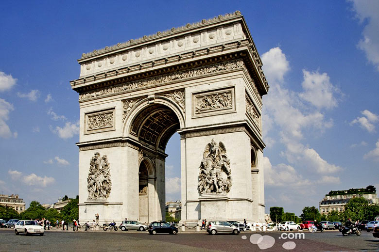 Arc de Triomphe, Paris © Amélie Dupont - Paris Tourist Office