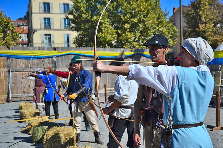 Enjoy medieval activities at the Bird King Festival, Le Puy-en-Velay