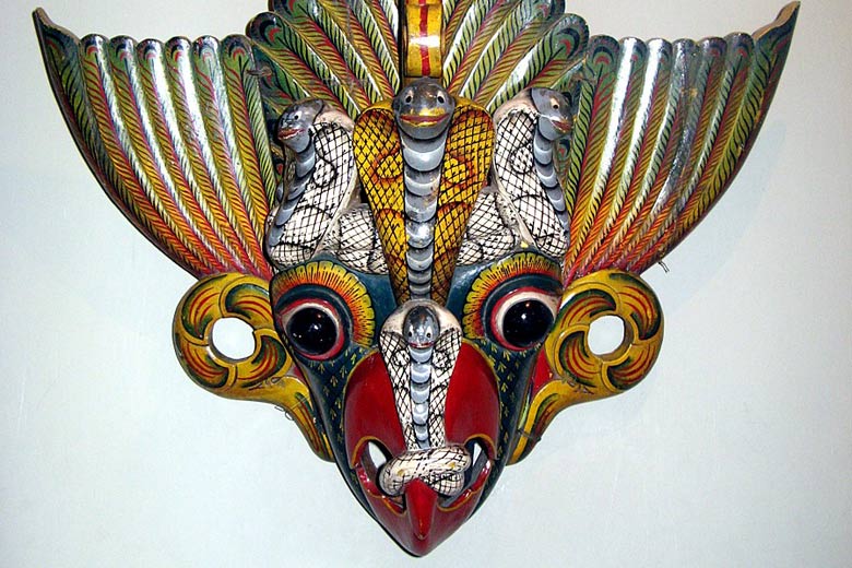 Bird Devil mask in the Ariyapala Museum in Ambalangoda © Michael Gunther - Wikimedia Commons