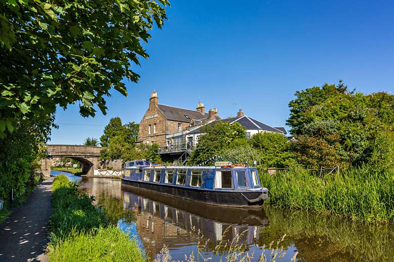 The Bridge Inn at Ratho on the Union Canal © Grant Paterson - VisitScotland