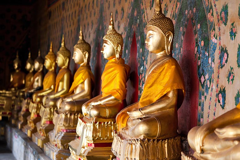 Buddhas in Wat Arun Temple, Bangkok, Thailand © Beboy - Adobe Stock Image