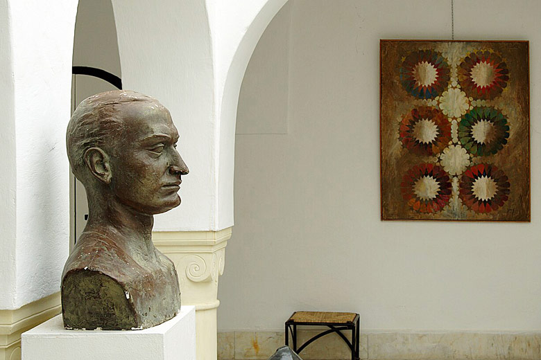 Bust of George Sebastian in his historic villa