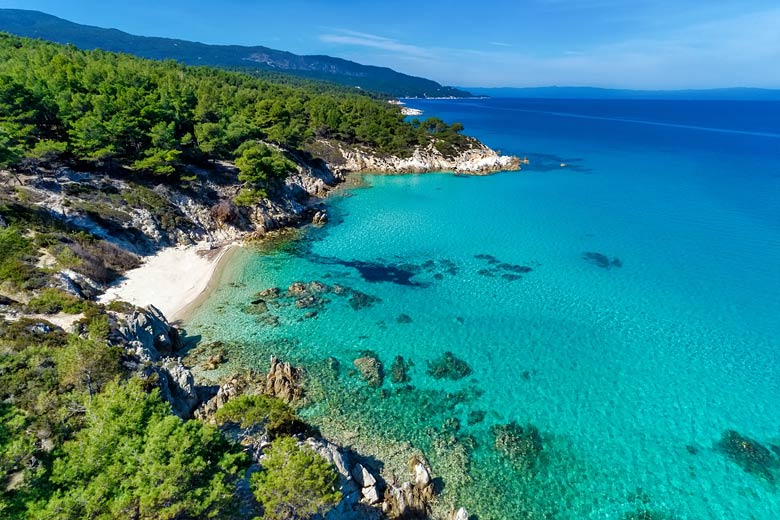 The clear waters of the Halkidiki peninsula in northern Greece & copy; Verve - Fotolia.com