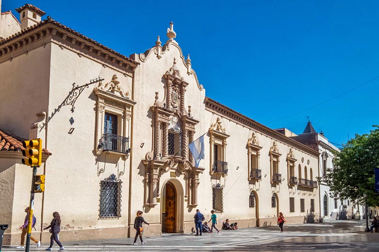 The Colegio Nacional de Monserrat, Cordoba, a school founded in 1687 © Hemis - Alamy Stock Photo