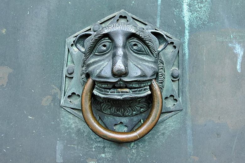 Door handle on Trier Cathedral, the oldest church in Germany © Sergej Lebedev - Adobe Stock Image