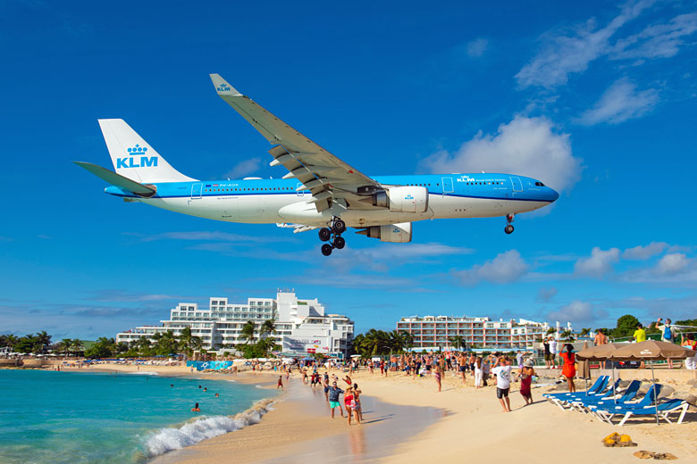 Low flying aircraft at Maho Beach, St Maarten