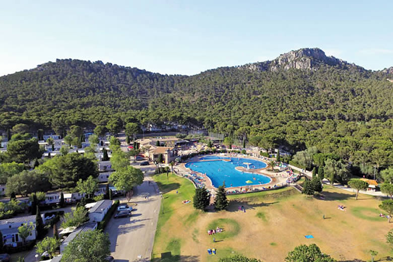 Eurocamp encourages 2021 bookings with Peace of Mind Promise © Eurocamp