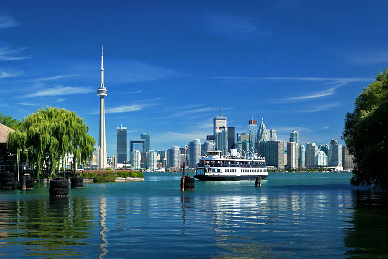 The ferry to Toronto Island Park, Toronto, Canada © Bill Brooks - Alamy Stock Photo