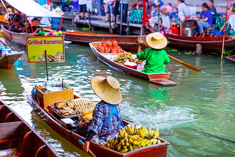 Mesmerise little minds at a floating market Mesmerise little minds at a floating market