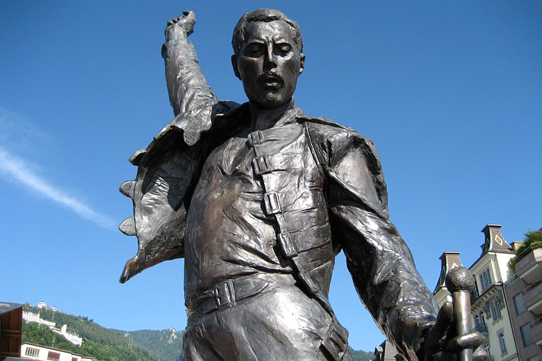 Statue of Freddie Mercury in Montreux © Thibaut - Alamy Stock Photo