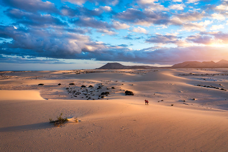 Hike the great expanse of the Parque Natural de Corralejo