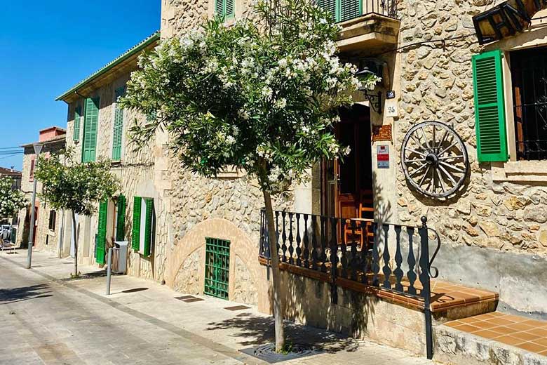 Roaming the streets of Calvia's old town