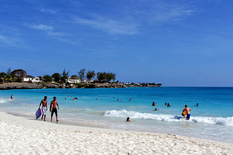 Hit the beach in Barbados © Loozrboy - Flickr Creative Commons