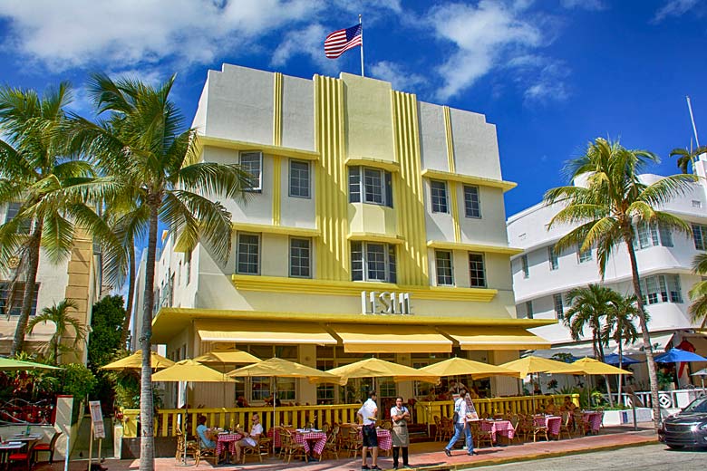 Hotel on Ocean Drive, Miami Beach, Florida © Ucumari Photography - Flickr Creative Commons