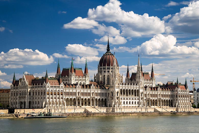 The Hungarian Parliament in Budapest © Milan - Fotolia.com