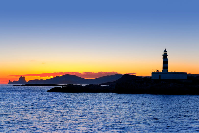 Ibiza sunset © lunamarina - Fotolia.com