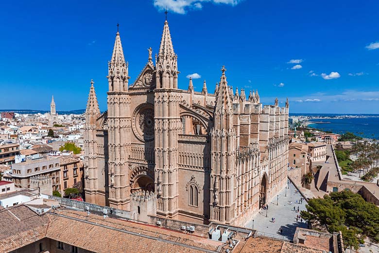 Palma’s imposing 14th century cathedral © Ingusk - Adobe Stock Image