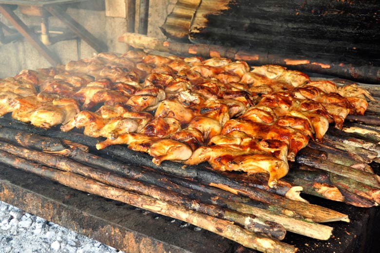 Jamaican jerk chicken cooking © Glennia - Flickr Creative Commons