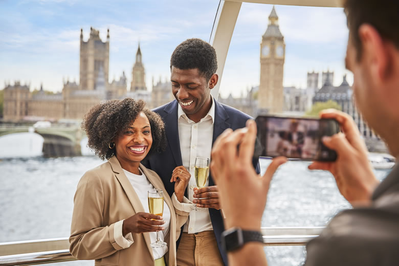 Enjoy a champagne experience on the London Eye
