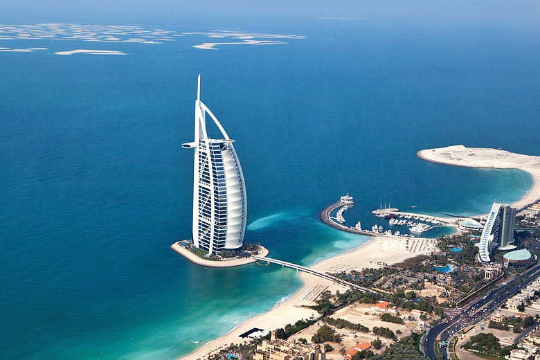 The magnificent Burj Al Arab Hotel, Dubai © Sam Valadi - Flickr Creative Commons