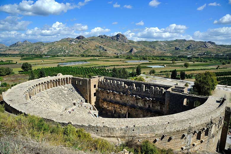 The magnificent Roman theatre at Aspendos © Saffron Blaze - Wikimedia Commons