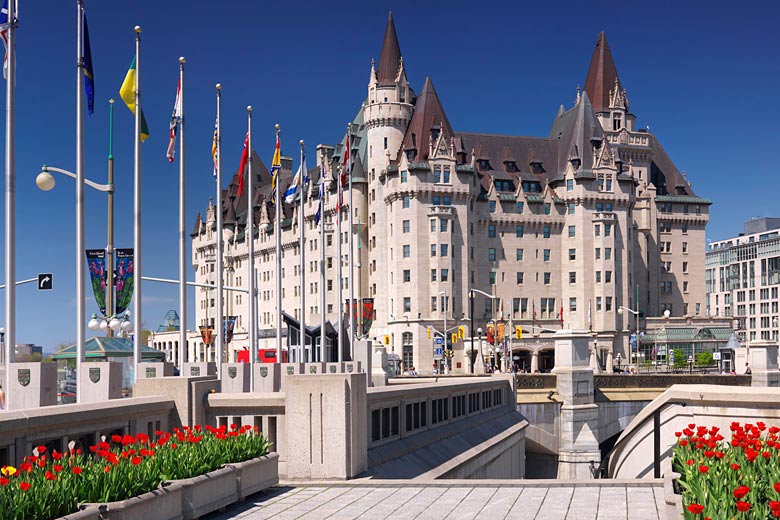 The majestic Fairmont Château Laurier Hotel, Ottawa © Oleksiy Maksymenko Photography - Alamy Stock Photo