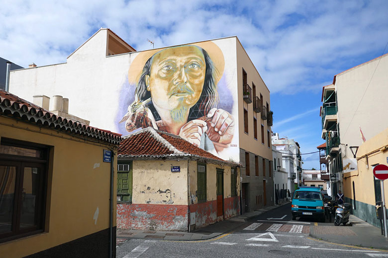 Go mural-spotting in Puerto de la Cruz