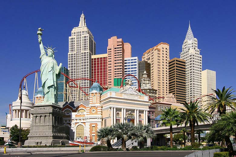The New York New York Hotel on the Strip in Las Vegas © Flicka - Wikimedia Commons