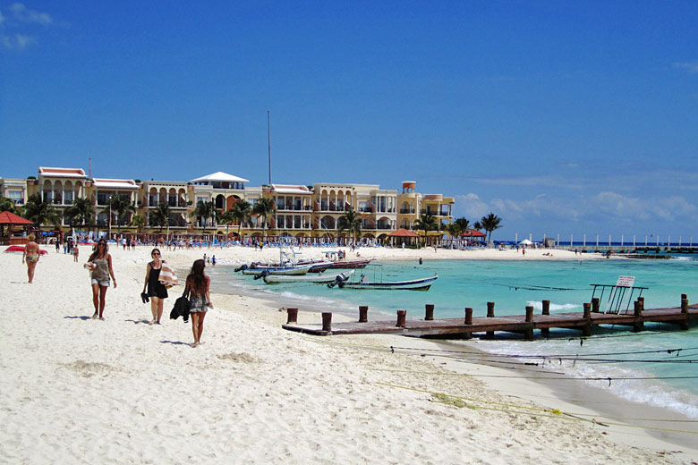 Playa del Carmen, Riveria Maya, Mexico © Elelicht - Wikimedia Commons