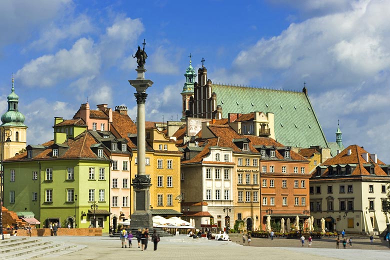 Beautifully restored buildings in the centre of Warsaw © Woznkt - Adobe Stock Image