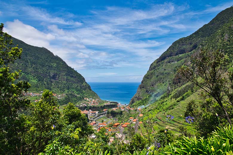 The unforgettable view down the São Vicente Valley