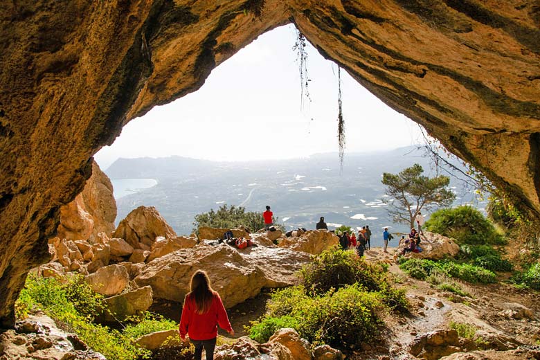 Mouth of the tunnel in the Serra de Bernia