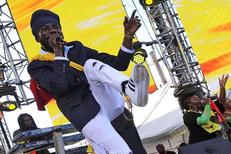 Sizzla Kalonji performing at Reggae Sumfest 2017