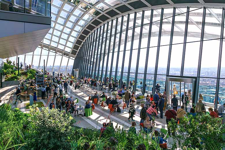 Sky Garden in the City of London © Colin - Wikimedia Commons