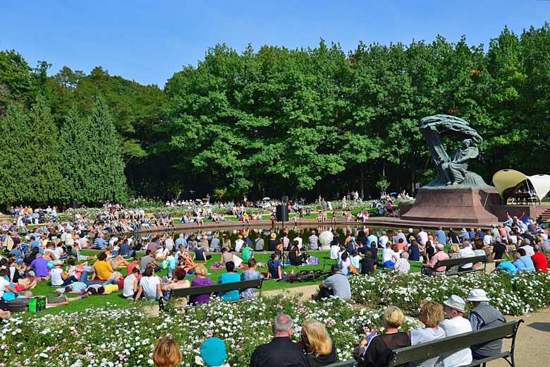 A sunny Sunday concert in Royal Lazienki Park