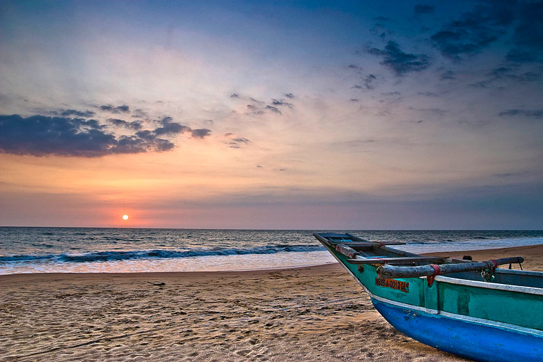 Sunset on Kosgoda Beach, Sri Lanka © Hafiz Issadeen - Flickr Creative Commons