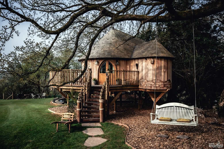 Trewalter Treehouse, Brecon Beacons, South Wales © Quality Unearthed