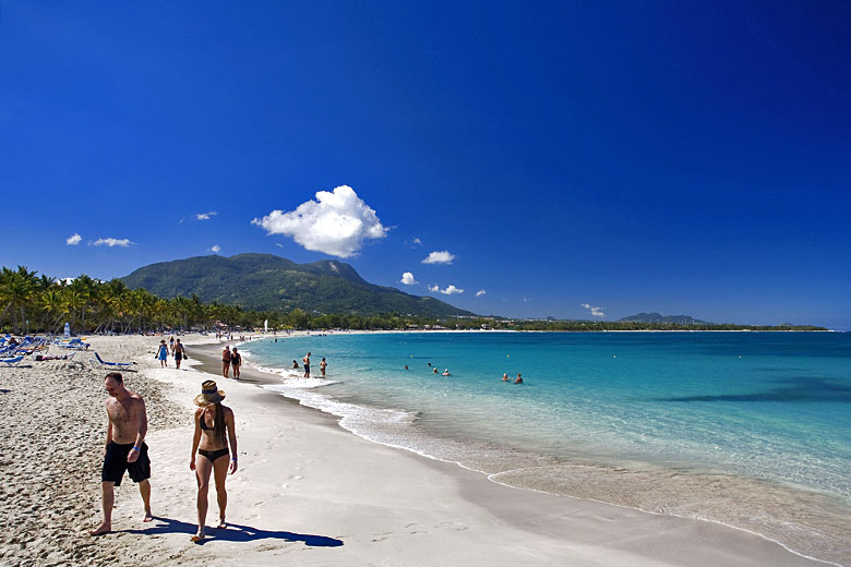 The two mile long beach of Playa Dorada, Dominican Republic © GARDEL Bertrand hemis.fr - Alamy Stock Photo