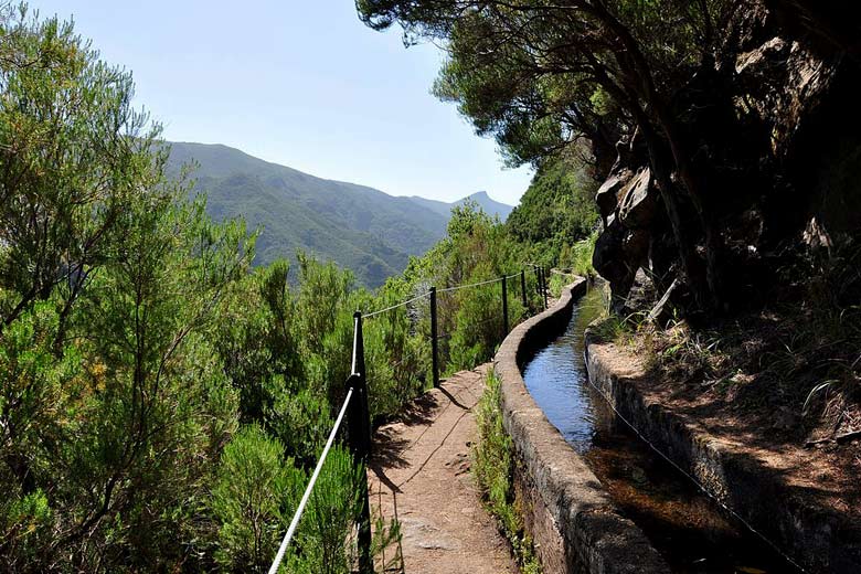 Typical Madeiran levada path with handrail © Anagh - Wikimedia Commons
