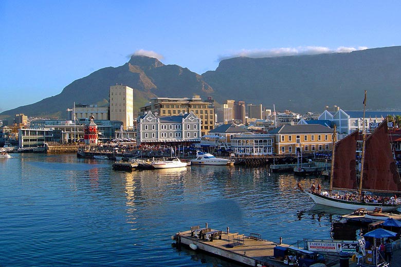 Victoria & Albert Waterfront, Cape Town, South Africa © Andreas Tusche - Wikimedia Commons