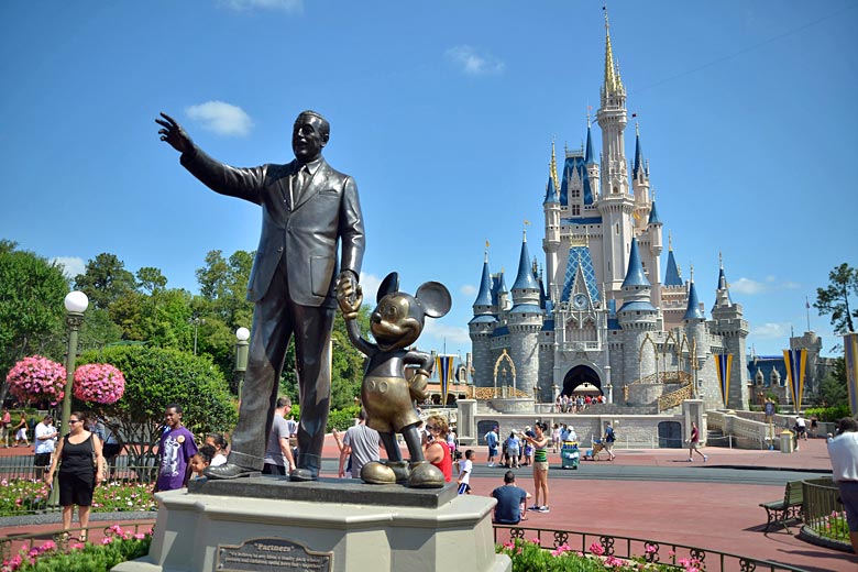 Theme parks: Universal Orlando Resort or Walt Disney World Resort?