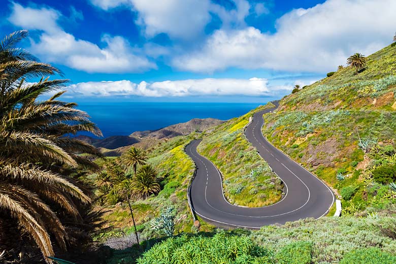 Find hairpin turns on La Gomera Find hairpin turns on La Gomera