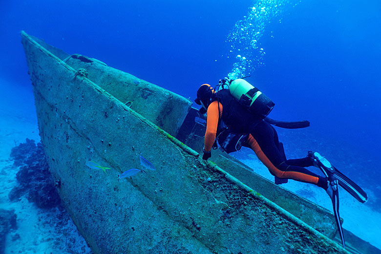 Wreck diving in Cuba