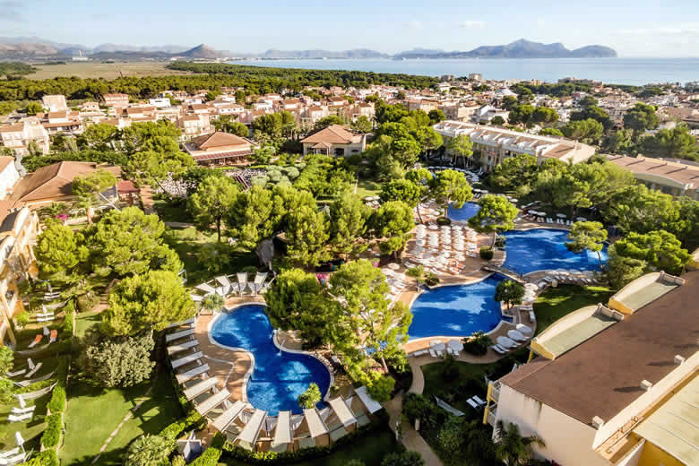Aerial view of the Zafiro Mallorca Hotel © Zafiro Hotels
