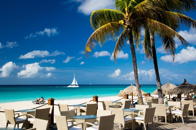 Divi Resort, Aruba - Caribbean honeymoons © Brian Jannsen - Alamy Stock Photo