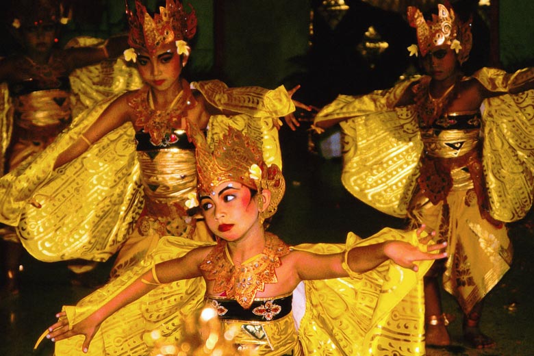 Discover the rich culture of Bali on your honeymoon © Dominic Alves - Flickr Creative Commons